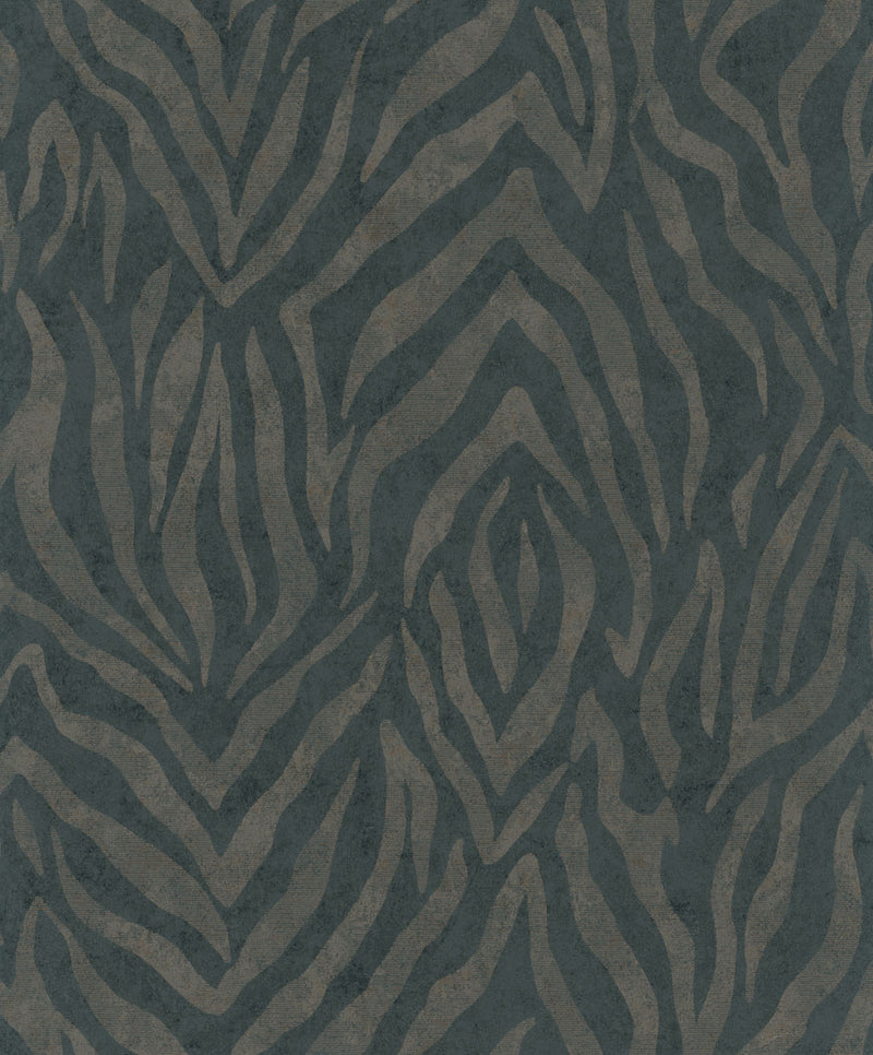 Dettaglio ravvicinato della texture zebrata verde oliva e fango della carta da parati Europarati collezione Friends 2434817