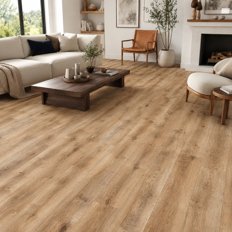 Pavimento SPC Baufloor Nuvola 6 mm effetto legno chiaro con sfumature differenti in soggiorno moderno