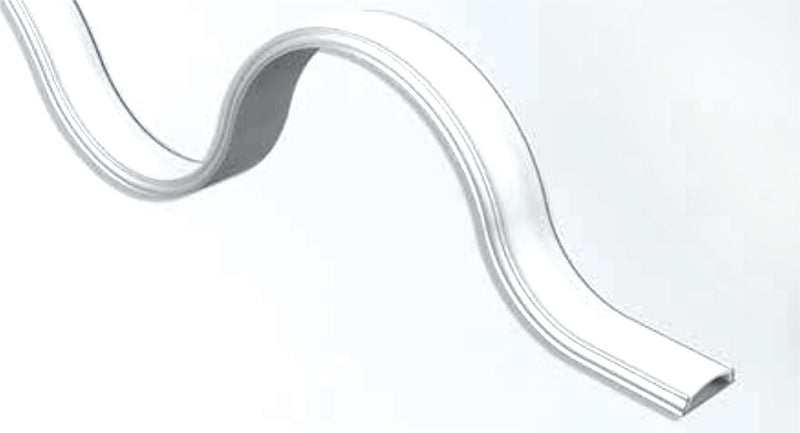 Primo piano della flessibilità del profilo in alluminio Akifix, ideale per seguire curvature architettoniche 