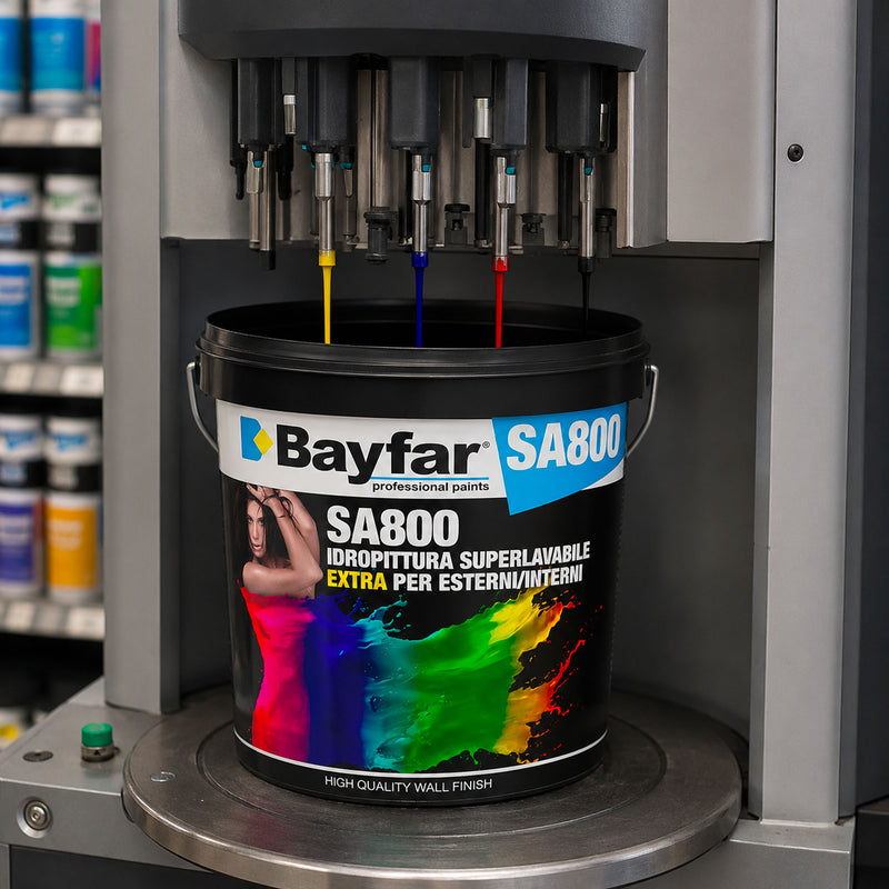 Bayfar SA800 nel tintometro durante l’erogazione del colore per formula personalizzata