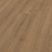 Dettaglio del pavimento SPC Baufloor Miele con tonalità rovere medio caldo