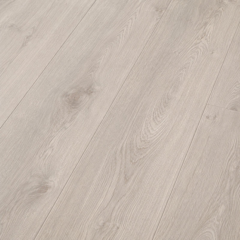 Dettaglio colore e venatura del pavimento SPC Baufloor Mirto 7 mm